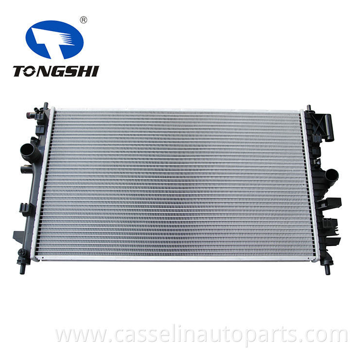 automobile radiator Aluminum Car Radiator for GM DODGE CHEVROLET-GMC MALIBU 2.4I OEM 1300292-13241726-13241726